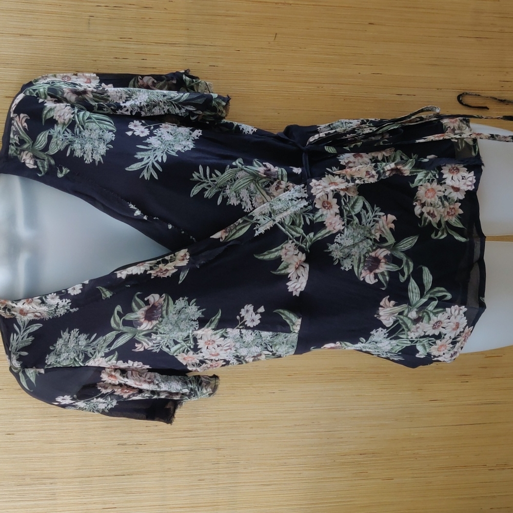 New Lucky brand wrap top